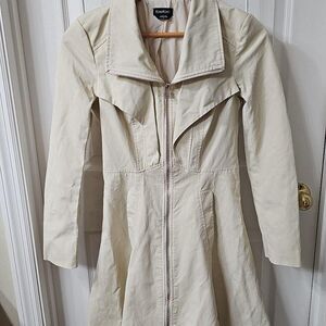 Bebe Off-White Full Zip Flared Fit and Flare Trench Coat Jacket Size M